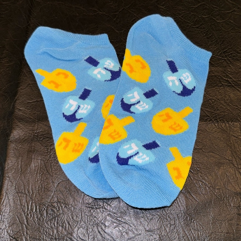 Socks, HANUKKAH, Dreidel, No Show Socks, Fits 4-10, NEW